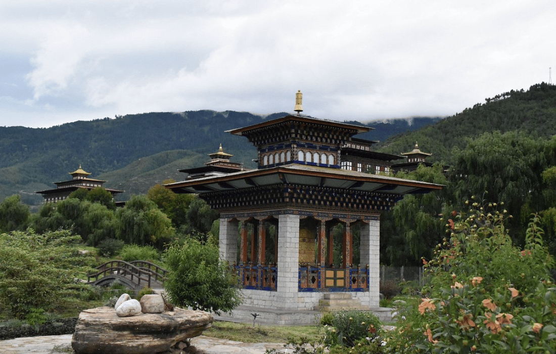 Ludrong Memorial Garden